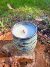 Load image into Gallery viewer, ceramic candle 2025