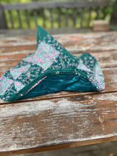 Load image into Gallery viewer, ENGLISH GARDEN - quilted witch hat
