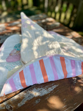 Load image into Gallery viewer, WHITE BLOOM - quilted witch hat
