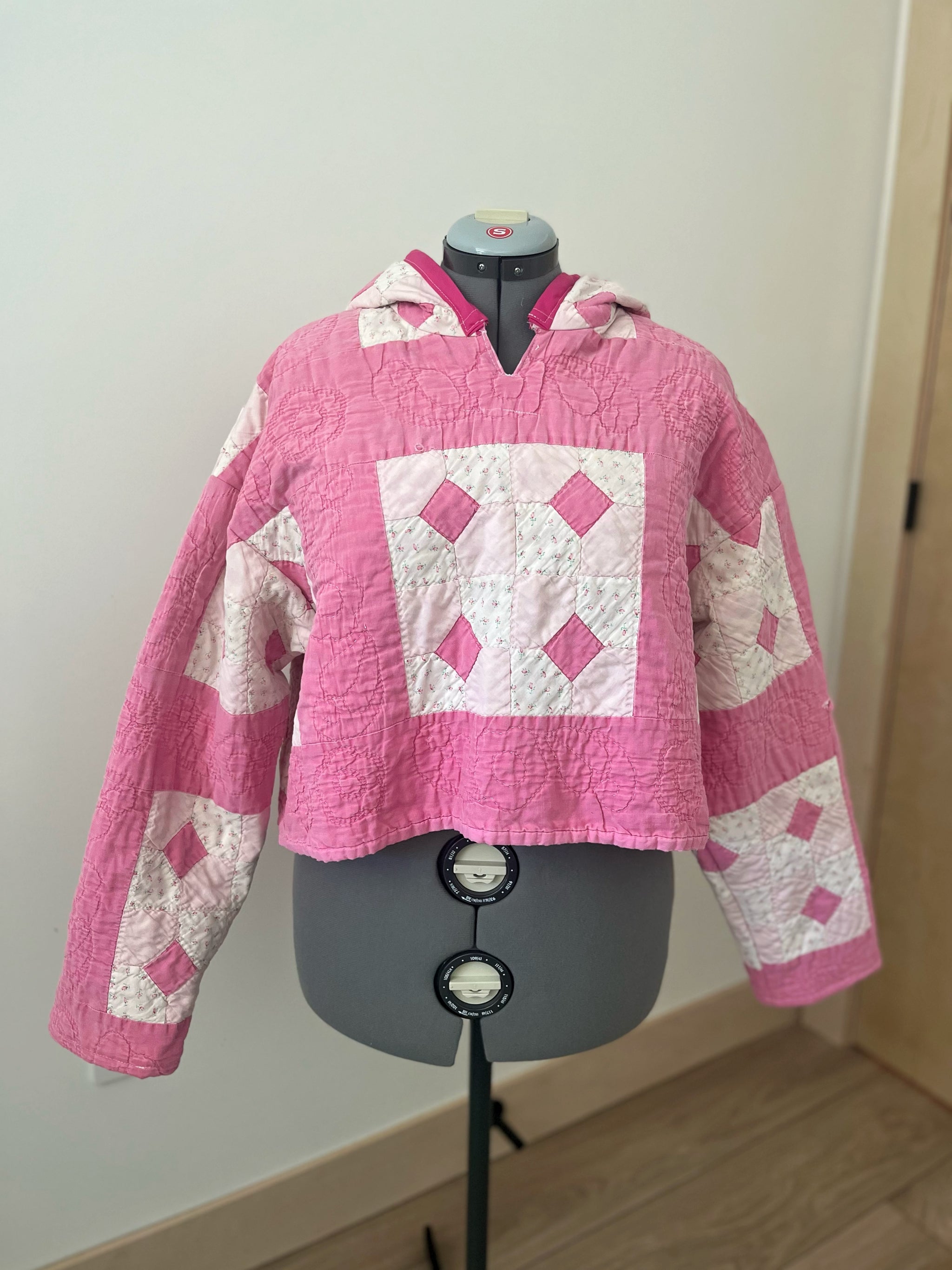 no. 37 distressed pink crop hoodie – Hockley Valley Crafting Co.